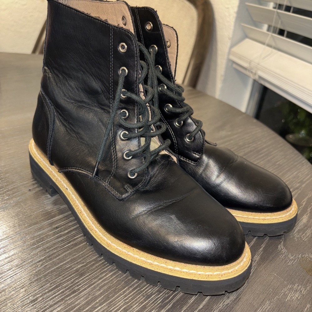 MI IM‎ Boots Womens 7.5 Ankle Combat Heels Black Faux Leather Lace Up Round Toe